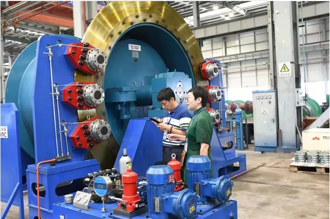 425kW-Internal-Permanent-Magnet-Direct-Drive-Hoist